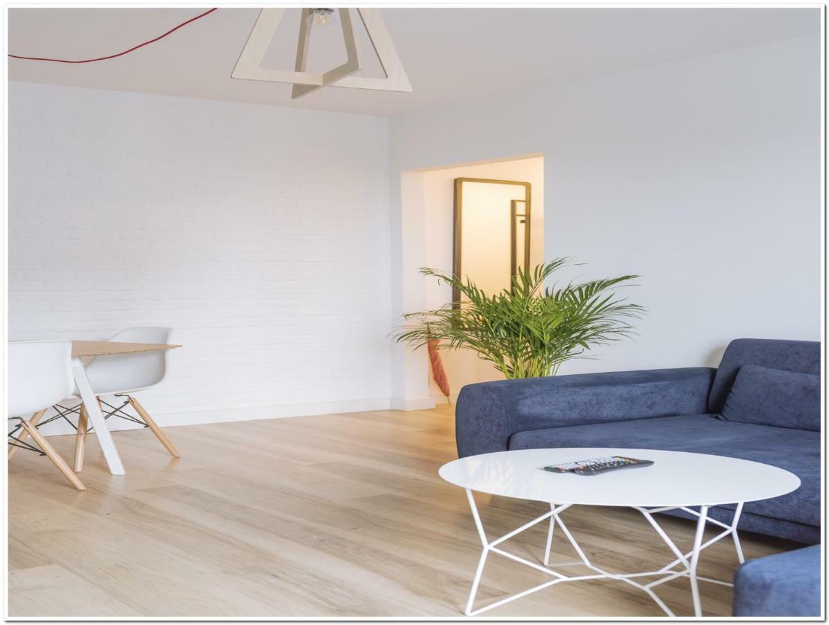 Apartment Spacious, Lovely, Bright In The Old Town