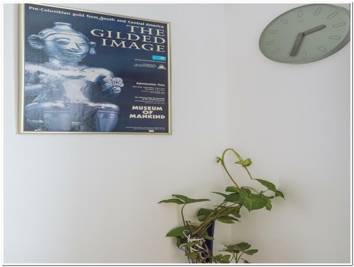 Spacious, Lovely, Bright In The Old Town Apartment